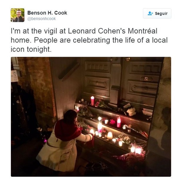 Fãs na porta da casa de Leonard Cohen (Foto: Twitter / Reprodução)