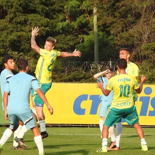 Palmeiras goleia sub-16 por 9 a 0 em jogo-treino com Jesus e Guedes