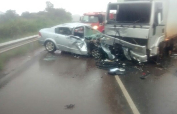 acidente morte duas pessoas Acreúna, Goiás (Foto: Divulgação/PRF)
