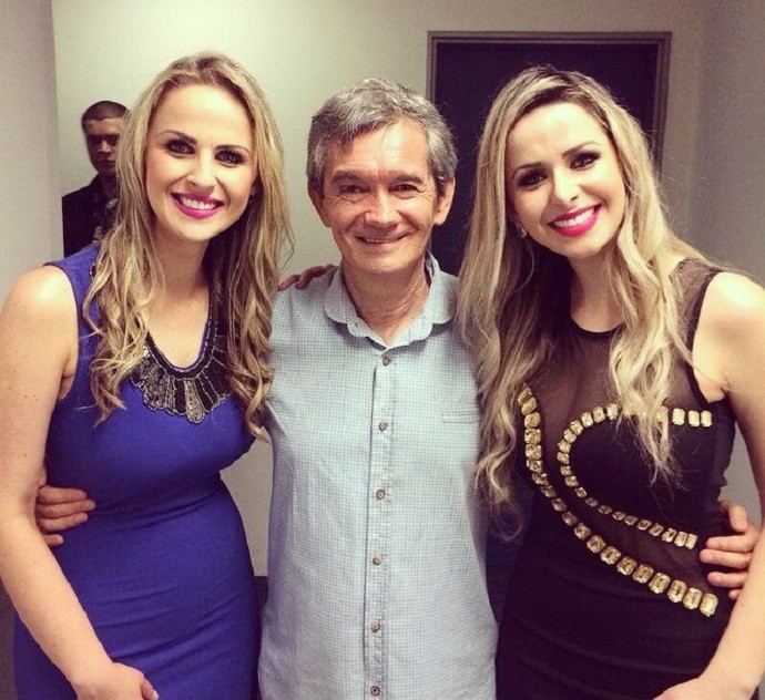 As meninas ao lado de Serginho Groisman (Foto: Reprodução/Instagram)