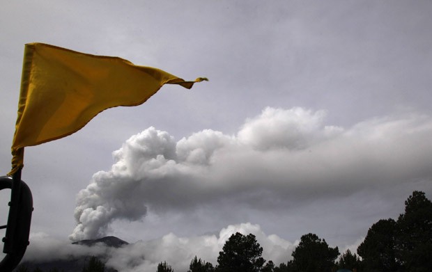 México aumento o nível de alerta do vulcão Popocatepetl (Foto: Marco Ugarte/AP)