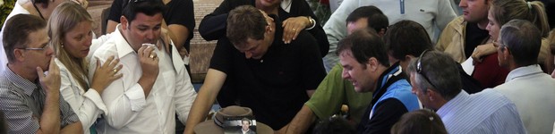 Dono da boate e 2 integrantes de banda
 são presos após incêndio que matou 231 (Ricardo Moraes/Reuters)