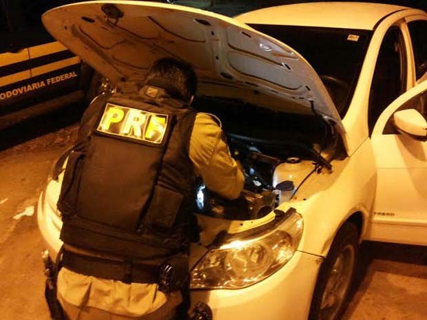 PRF apreende carro clonado e veículos roubados no Maranhão (Foto: Reprodução/PRF)