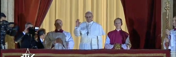 Novo Papa é da Argentina; Jorge Mario Bergoglio se chamará Francisco (Reprodução Globo News)