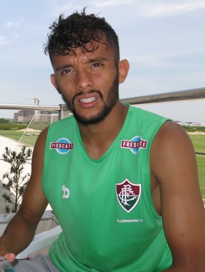 Torres diz que nenhum brasileiro tem condições de pagar multa de Scarpa