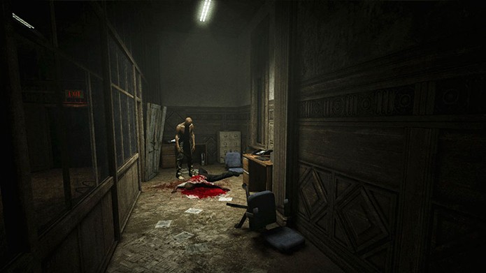 outlast-criatura-parada-no-corredor