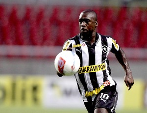 Seedorf no jogo do Botafogo contra o Resende (Foto: Marcelo Theobald / Ag. O Globo)