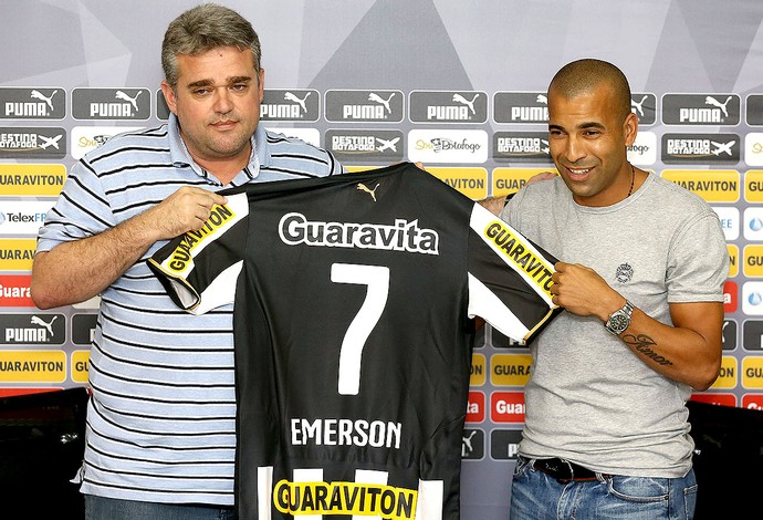 Emerson Sheik apresentado no Botafogo (Foto: Satiro Sodre / SSPress)