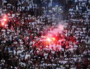 Árbitros não precisarão interromper jogos do Paulista por sinalizadores