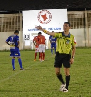 Yungo Paiva será o árbitro principal da partida entre Parnayba e Gurupi (Foto: Rodrigo Litaiff)