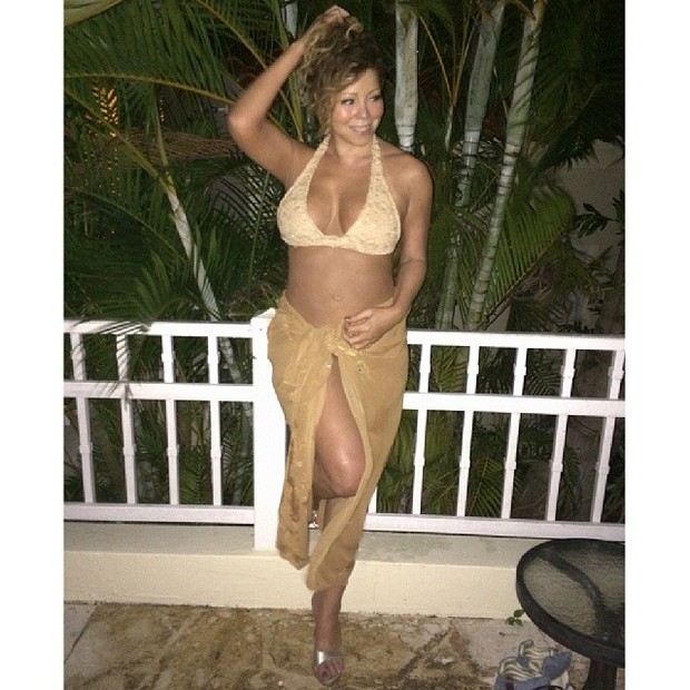 Mariah Carey posa de biquíni (Foto: Instagram/ Reprodução)