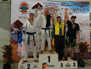 Romonelly Diniz ficou com o bronze no Brasileiro de Taekwondo (Foto: FRTKD/ Divulgação)