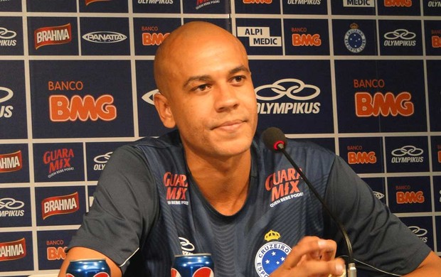 Alex Silva, zagueiro do Cruzeiro (Foto: Ana Paula Moreira / Globoesporte.com)