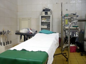 Leito mostra a precariedade do Hospital na África do Sul (Foto: Márcio Antônio Elias Leonardi) Leito mostra a precariedade do Hospital La Croix na África do Sul (Foto: Márcio Antônio Elias Leonardi)