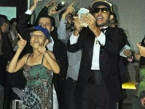 O estudante e a mãe dançaram funk no baile de formatura, em Palmas (Foto: Bruno Guimarães Oliveira/Arquivo Pessoal)