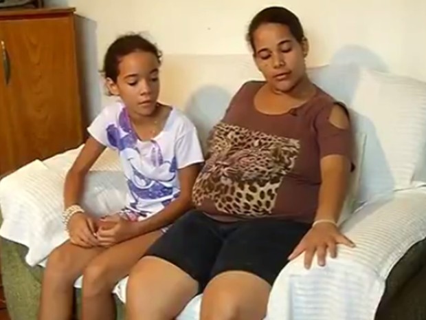 Luana e a mãe Sílvia Sampaio da Silva, que está grávida de oito meses (Foto: Reprodução/TV TEM) Luana e a mãe Sílvia Sampaio da Silva, que está grávida de oito meses (Foto: Reprodução/TV TEM)