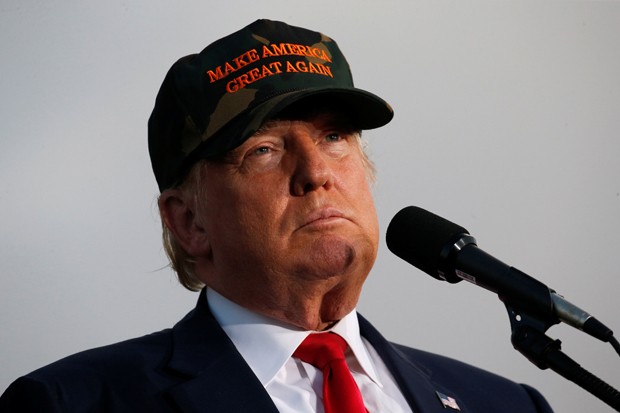 Trump durante campanha na terça-feira em Tallahassee, na Flórida (Foto: Jonathan Ernst/Reuters)