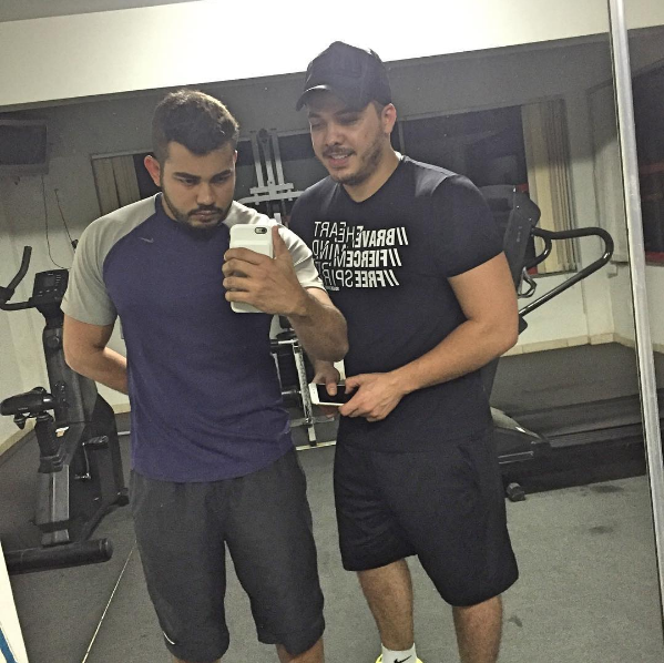 Wesley Safadão e o personal trainer Victor Pereira da Silva (Foto: Reprodução / Instagram)