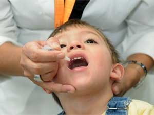 Campanha de vacinação contra poliomielite em Campinas  (Foto: Carlos Bassan/Decom)