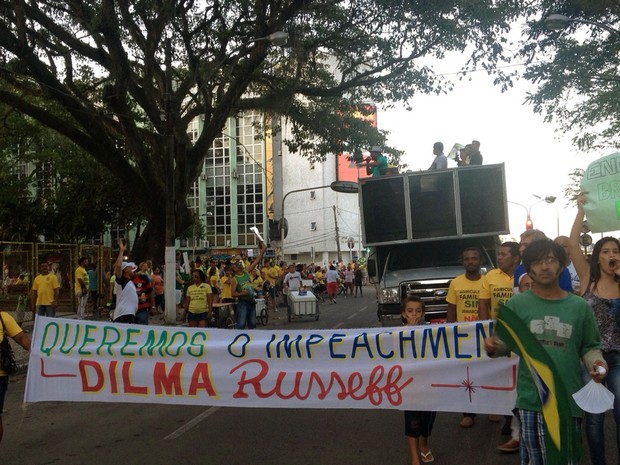 Em Itabuna, manifestação contou com cerca de mil pessoas (Foto: G1)