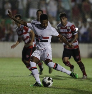 Michel Bastos São Paulo (Foto: Rubens Chiri / site oficial do SPFC)