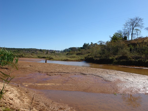 Nível da Barragem Pureza, responsável por mais da metade do abastecimento de Itabira, está abaixo do normal (Foto: Subsecretaria de Comunicação Social de Itabira/Divulgação)