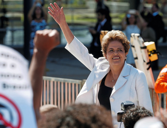 A presidente Dilma ao deixar a presidência (Foto: Paulo Whitaker/REUTERS) A presidente Dilma ao deixar a presidência (Foto: Paulo Whitaker/REUTERS)