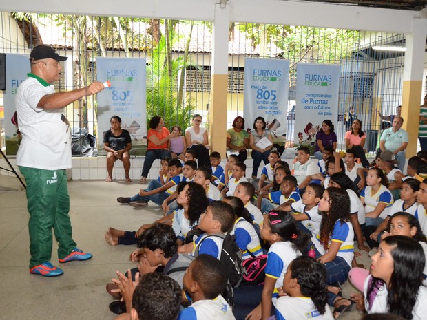 Programa Furnas Educa no Recife com foco para Aedes aegypti (Foto: Divulgação)