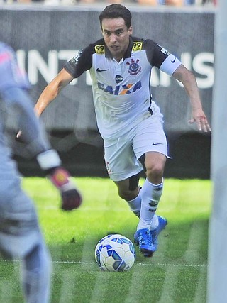 Jadson Corinthians x Santos (Foto: Marcos Ribolli)