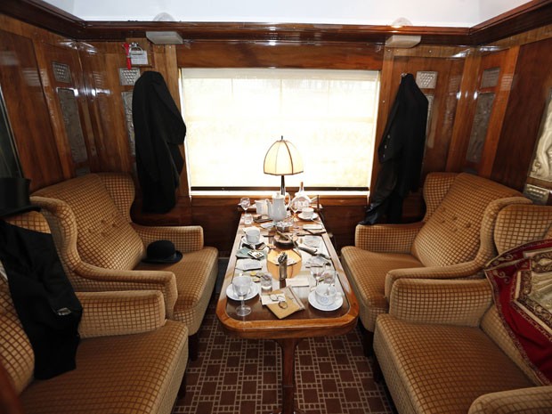 Sala de estar do Orient Express (Foto: Charles Platiau/Reuters)