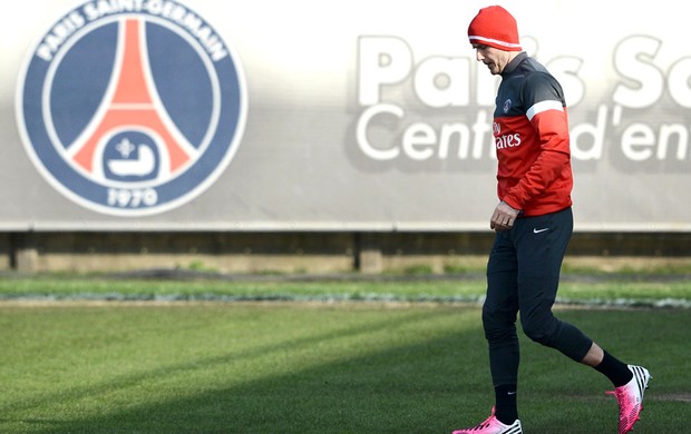 Beckham no treino do PSG (Foto: AFP)