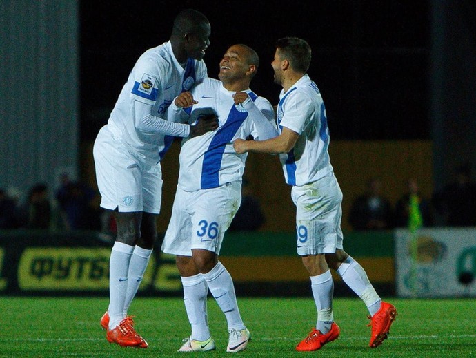 Anderson Pico comemora golaço pelo Dnipro (Foto: Reprodução Facebook Dnipro)