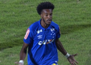 Joanderson empatou para o Cruzeiro (Foto: Reprodução/ SporTV)