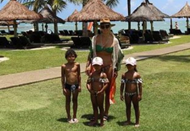 Dani Souza e filhos (Foto: Reprodução)