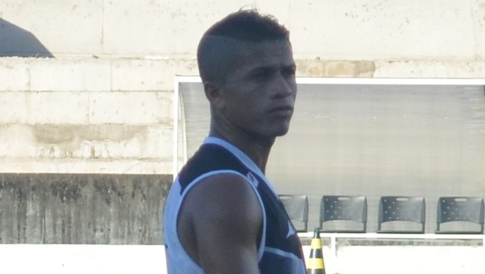 Bilau, atacante do São Raimundo (Foto: Dominique Cavaleiro/GloboEsporte.com)