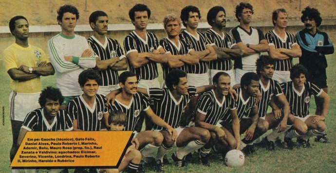 Gaúcho (de amarelo) foi o treinador campeão capixaba pelo Rio Branco em 1982 (Foto: Arquivo Pessoal)