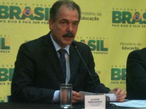 O ministro da educação Aloizio Mercadante (Foto: Raquel Morais/G1)