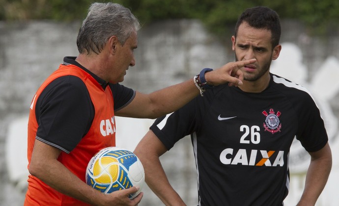 Tite fecha preparação com mais um treino tático; confira a escalação