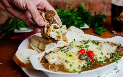 Aprenda A Preparar Uma Deliciosa Bisteca Na Cerveja Casa E Jardim