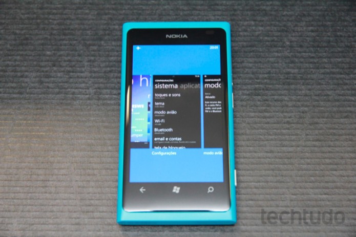 Nokia Lumia 800 (Foto: Allan Melo/TechTudo) Nokia Lumia 800 (Foto: Allan Melo/TechTudo)