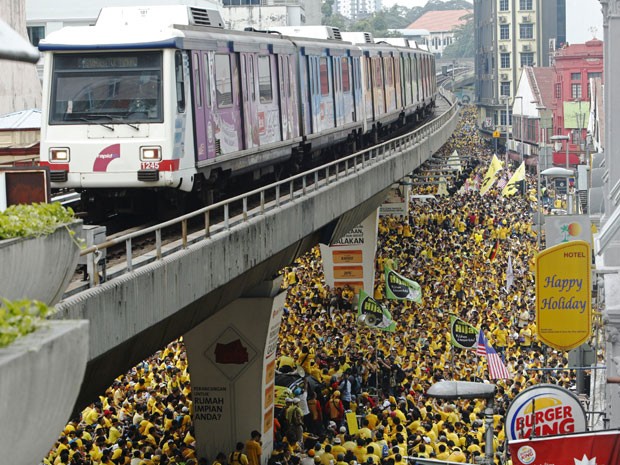 Manifestação está convocada para hoje e amanhã em Kuala Lumpur e nas cidades de Kuchin e Kota Kinabalu  (Foto: Reuters)