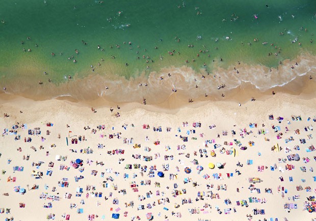 Coogee Beach, praia na Austrália (Foto: Gray Malin/Divulgação)