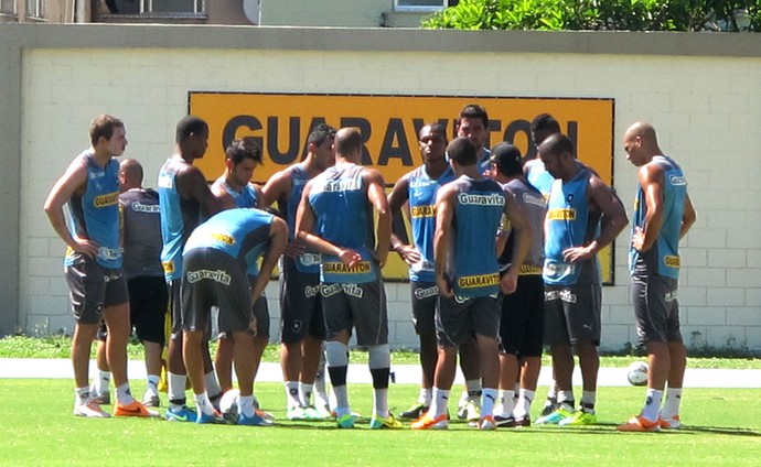 treino do Botafogo no Domingo (Foto: Fred Huber)