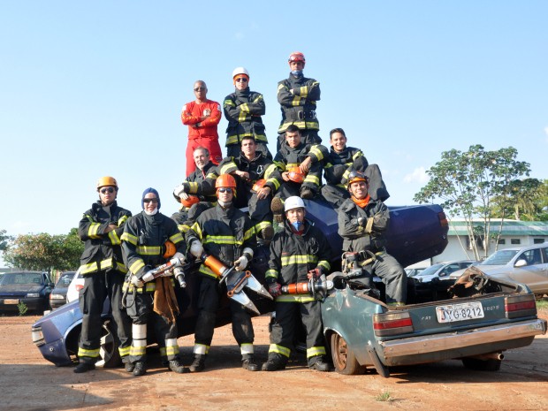 Bombeiros de Mato Grosso do Sul salvamento veicular (Foto: Gabriela Pavão/ G1 MS)
