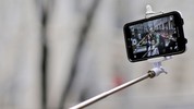Público não poderá usar pau de selfie; veja o que levar e não levar (Mary Altaffer/Associated Press)