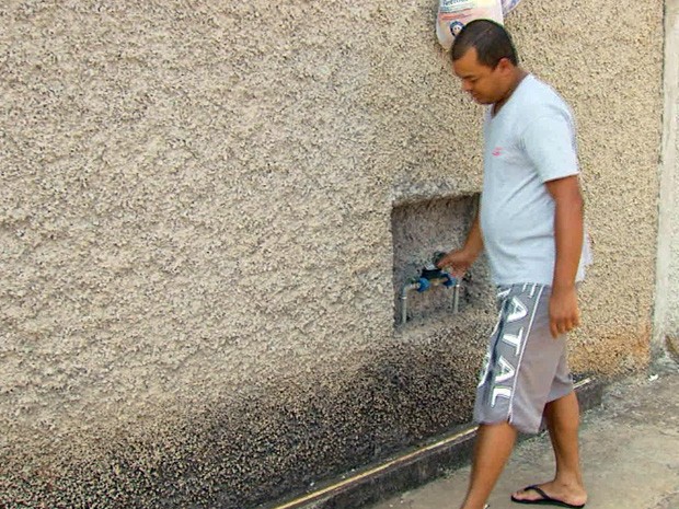 Pelo menos 26 cidades já enfrentam falta de água no Sul de Minas (Foto: Reprodução EPTV)
