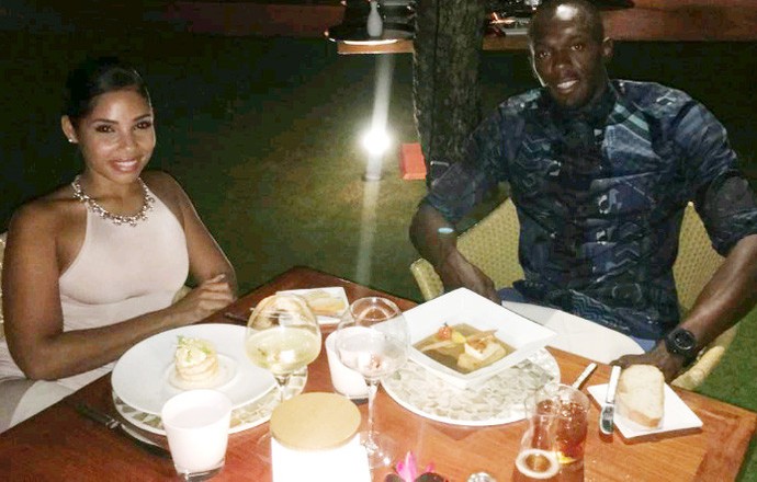 Usain Bolt Kasi Bennet Bora Bora (Foto: Reprodução/Snapchat) Usain Bolt Kasi Bennet Bora Bora (Foto: Reprodução/Snapchat)
