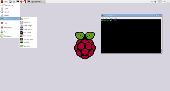 Raspbian é uma das diversas distribuições Linux disponíveis para o Raspberry Pi (Foto: Reprodução/Filipe Garrett)