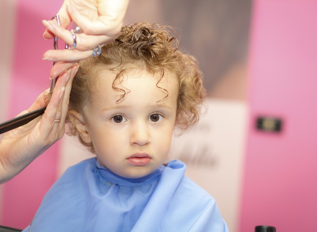 Corte de cabelo para bebê menino