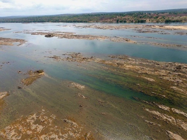 Falta de água e seca contribuem para baixa no nível do rio Tocantins (Foto: Dirceu Leno/Prefeitura de Tocantinópolis)